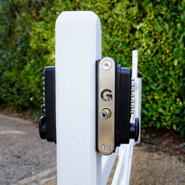 Superlock 2.0 Gate Lock for Wooden Gates | Double-Sided RapidReset - Image 4