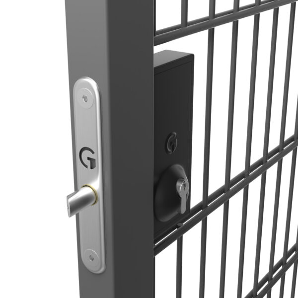 Gate with Superlock Quick exit Key access - outside