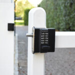 Garden gate lock: Why you should use a gate lock with code