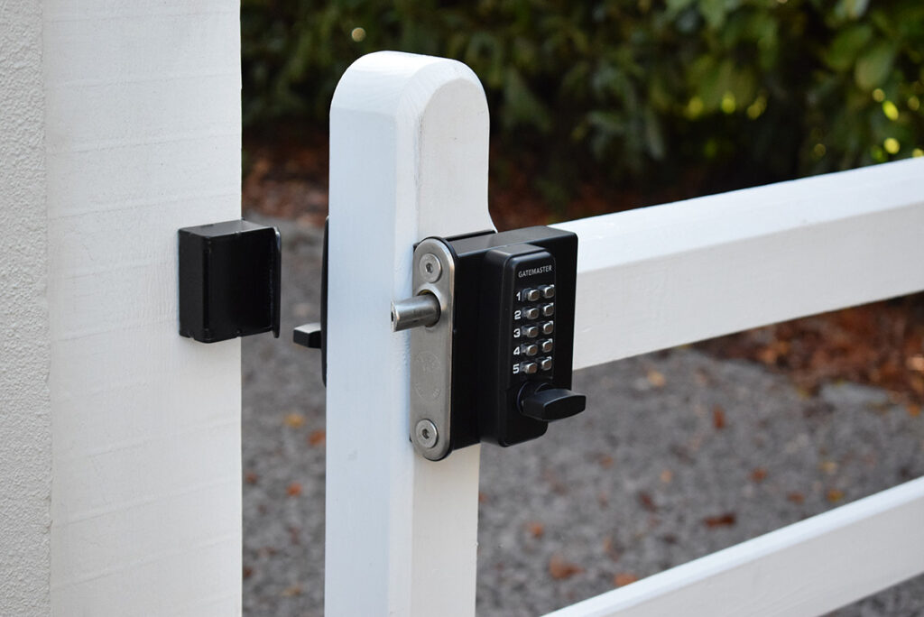 How to secure a wooden garden gate Locks