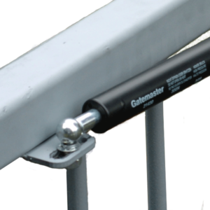 Gate closing mechanisms