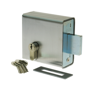 Weldable deadlock with euro cylinder and long throw. Set of keys and metal plate with slot lying in front of lock