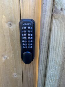 digital keyless gate lock for timber gates on wooden gate fence